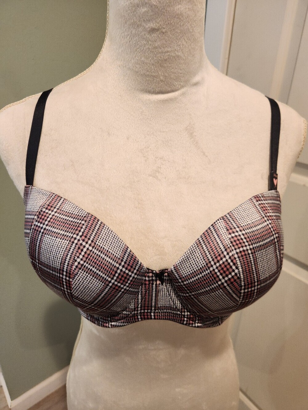 NWT Victoria's Secret Bra